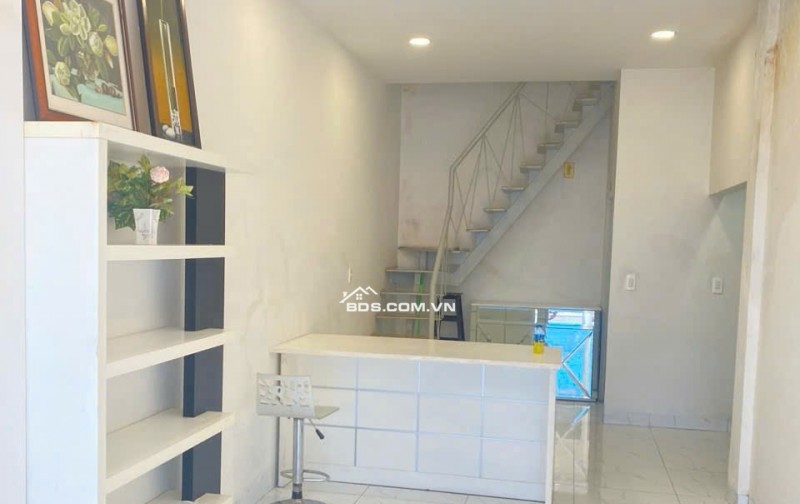 Mặt Tiền Kinh Doanh Sầm Uất Phạm Phú Thứ, Khu VIP Bàu Cát, 32m2, 2 Tầng. Chỉ 6.8 tỷ Còn TL .